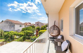 Beautiful Apartment In Kastel Luksic With Wifi